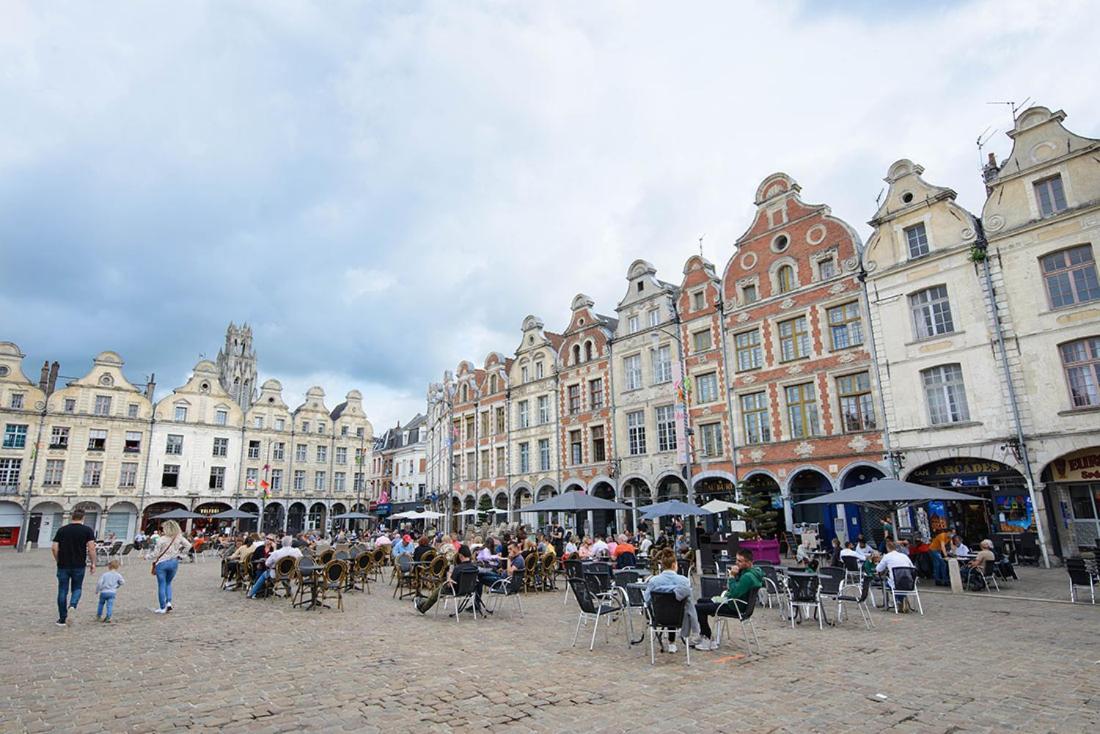"Au Pied Du Beffroi" - Superbe Emplacement Arras Luaran gambar